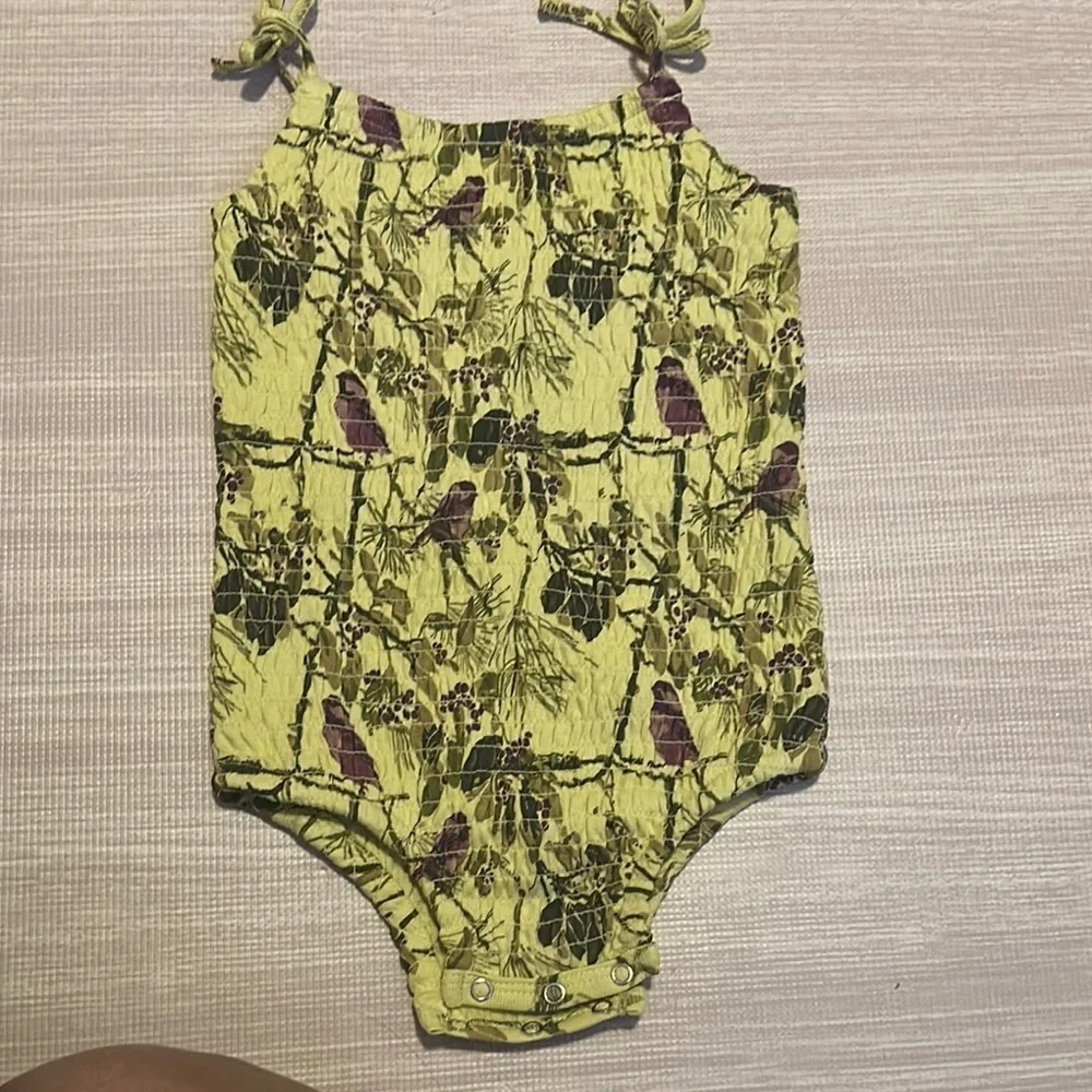 Kate Quinn Lemon Baby Outfit